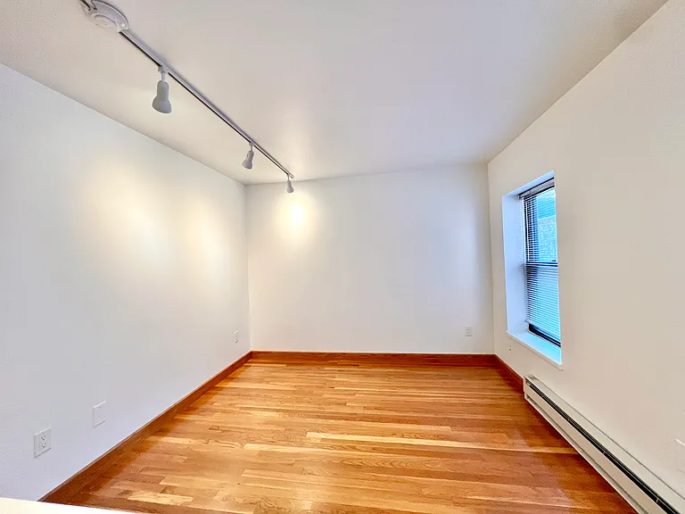 13 Thacher Ct #3 — Photo 5