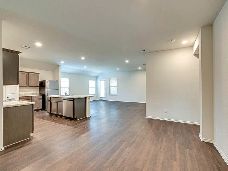 3613 Robbie Run — Photo 8