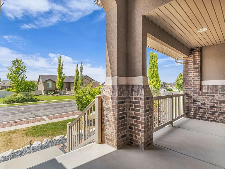 1377 S 4300 W — Photo 45