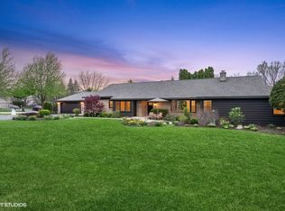 148 Geneva Rd, Glen Ellyn, IL 60137