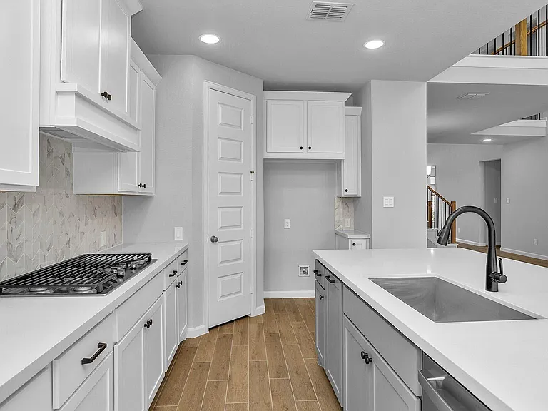 10918 Spring Wind Dr — Photo 11