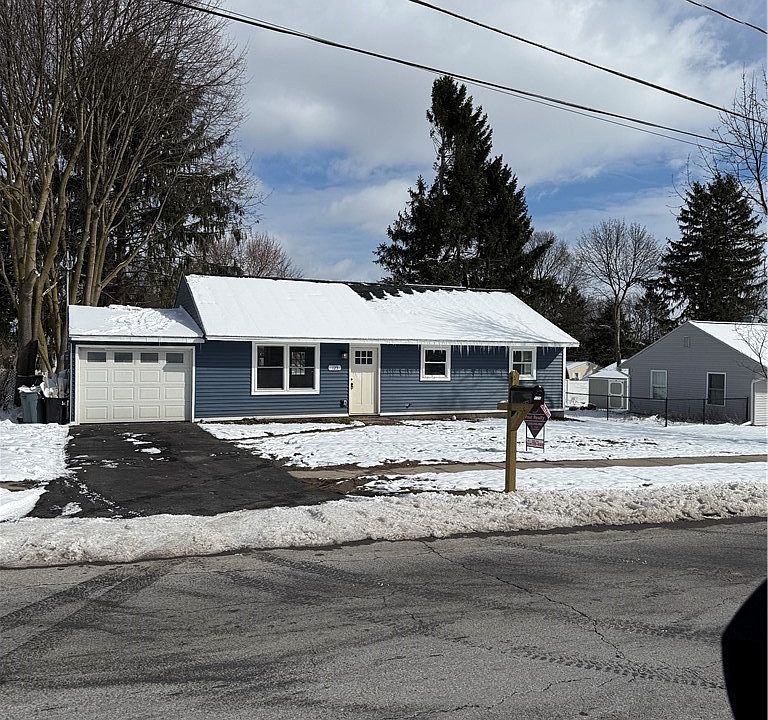 1st image of 125 Standart Ave