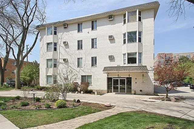 8232 Niles Center Rd #307 — Photo 1