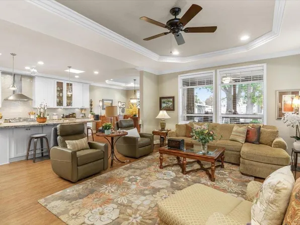 7306 San Luis St, Carlsbad, CA 92011