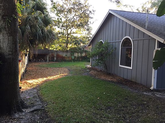 3rd image of 405 Cherrywood Dr