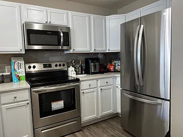 Murdock Ter, Eden Prairie, MN