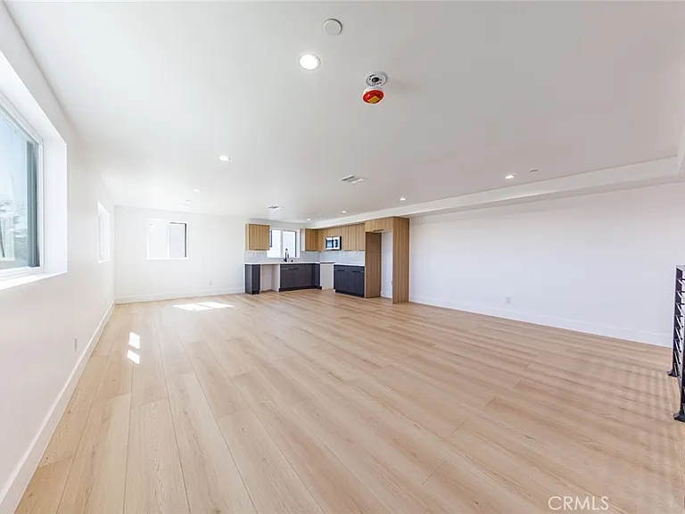 1332 S Longwood Ave #3 — Photo 12