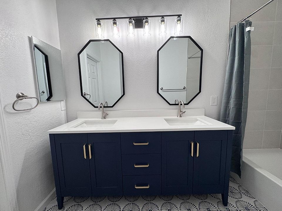 1st image of 710 City Walk Pl APT 3
