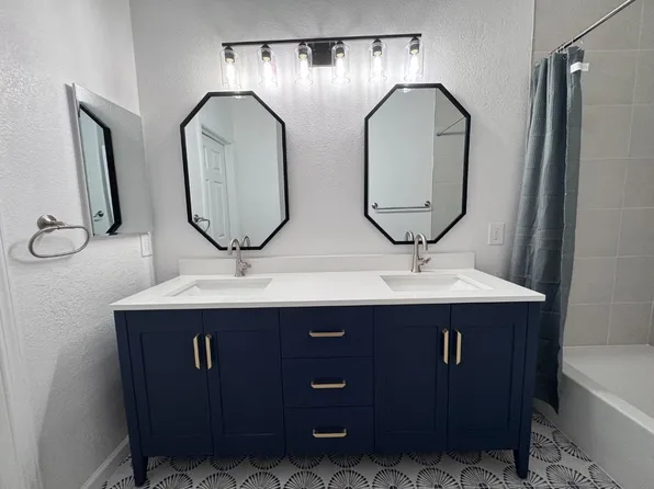 710 City Walk Pl APT 3, Hayward, CA 94541