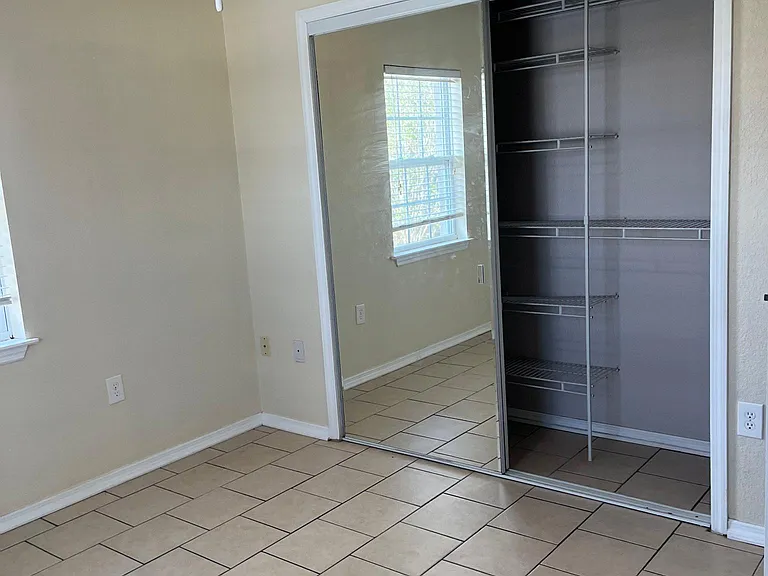 21463 Mallory Ave — Photo 8