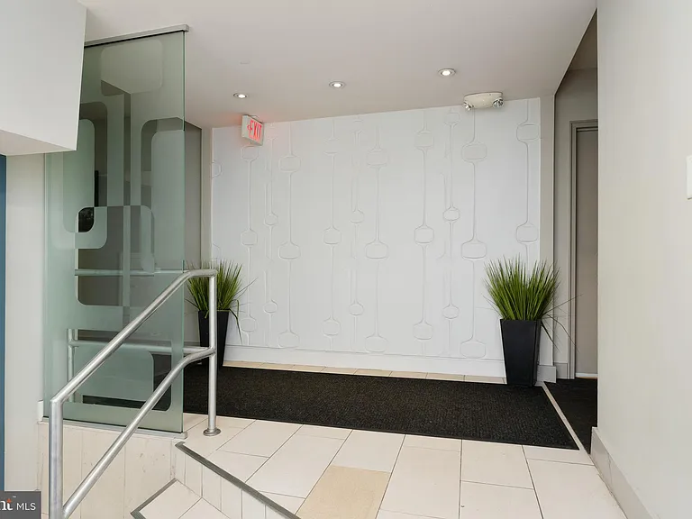 212 Oakwood St SE #322 — Photo 40