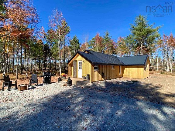 2nd image of 300 Lane Cross Rd