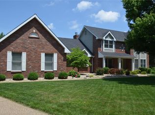 24 Rathsallagh Ct, Weldon Spring, MO 63304