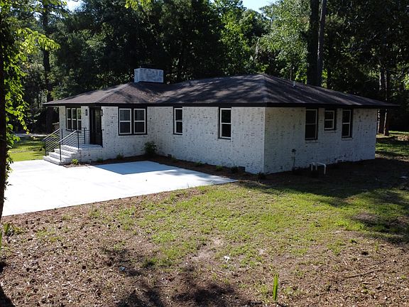 4th image of 38 Vinel Ln