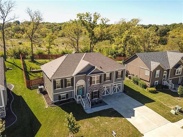 1st image of 317 Deer Dr