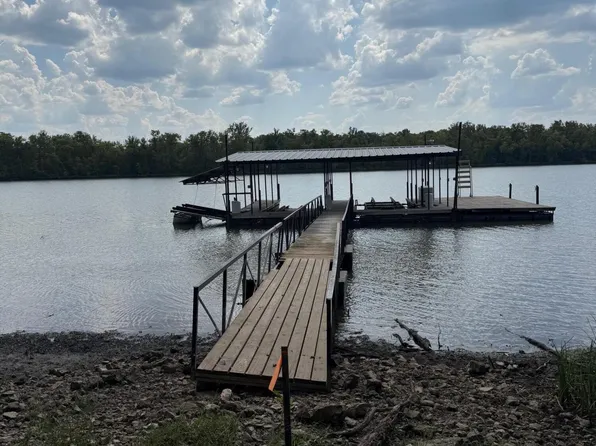 28255 Doc Rhodes Avenue, Warsaw, MO 65355