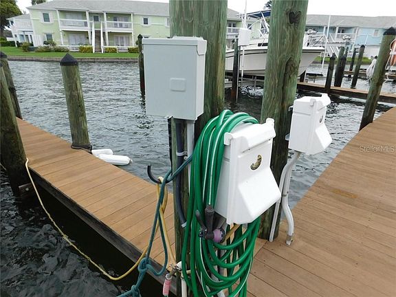 4th image of 0 Beach Dr SE #3SS