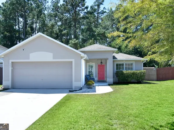261 Pine Bluff Dr, Kingsland, GA 31548