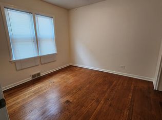 6135 W Rosedale Ave #2, Chicago, IL 60646