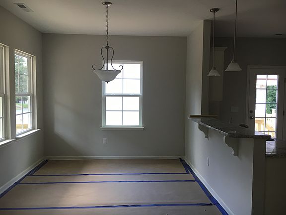 2nd image of 1222 N Miami Blvd