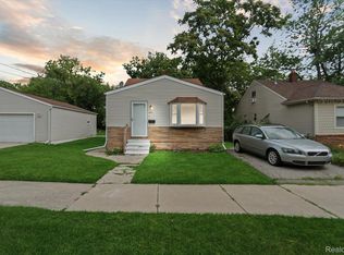 449 Central Ave, Pontiac, MI 48341