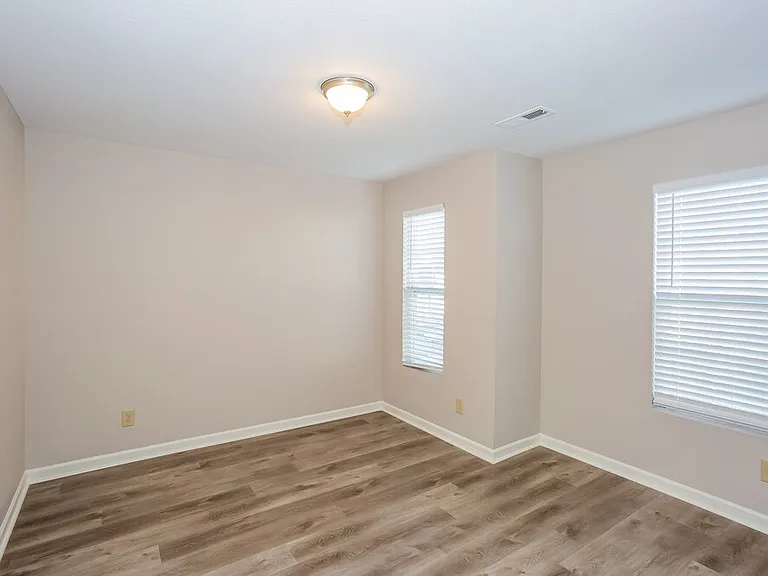 1425 Tygress St — Photo 13