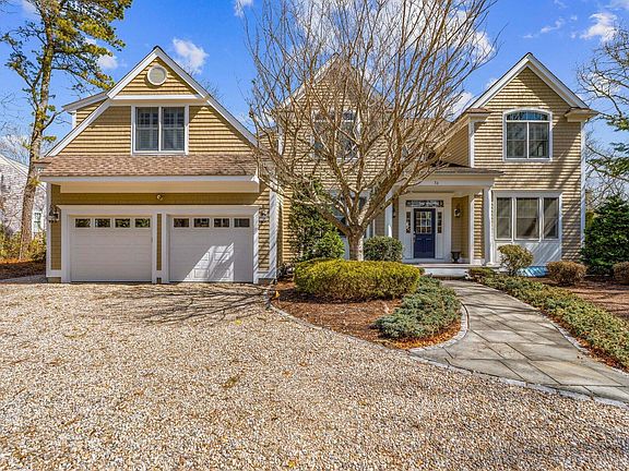 2nd image of 36 Troon Way