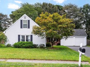 4 Stowe Ln, Howell, NJ 07731