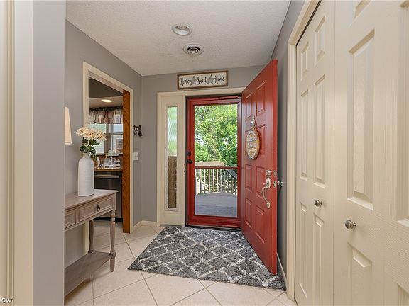 3rd image of 213 Clubside Dr NW