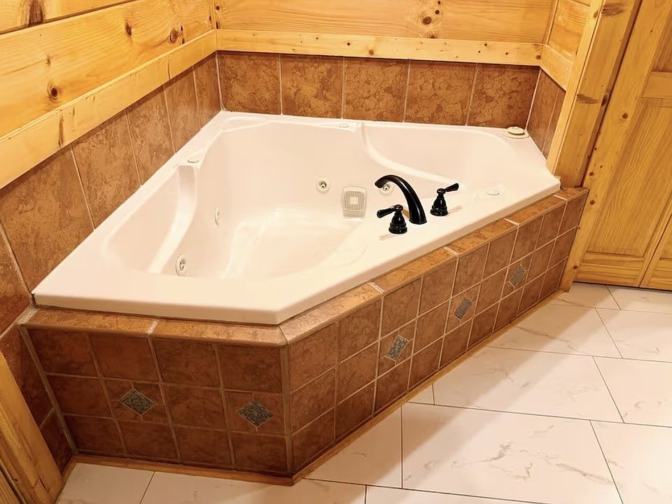 13th image of this home