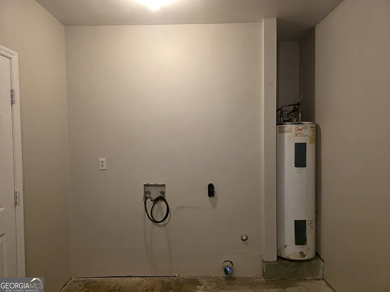 146 John Glenn Dr — Photo 18