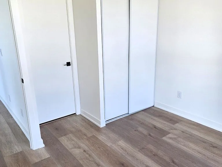 33 Erie Ave #808 — Photo 8