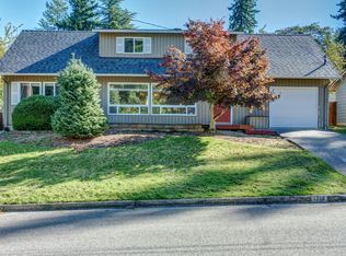 1714 147th Ave SE, Bellevue, WA 98007