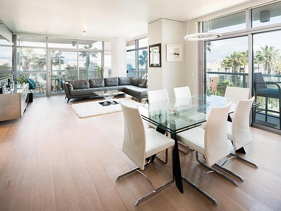 4th image of 13650 Marina Pointe Dr Unit 607