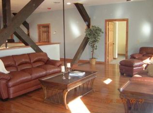 1425 5th Ave APT 3, Troy, NY 12180