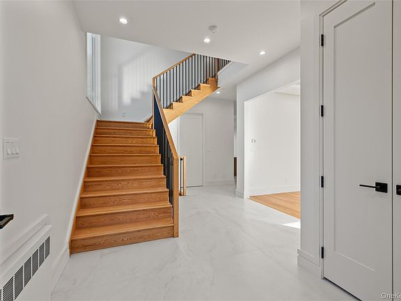 2nd image of 110 Fairview Avenue #201