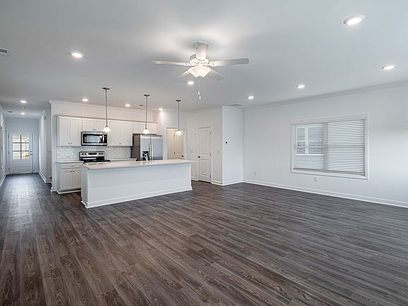 4th image of 2095 E Cherokee Dr #174