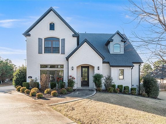 2nd image of 2897 N Chapel View Dr