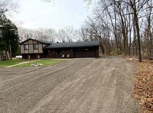 651 Intervale Dr, Highland, MI