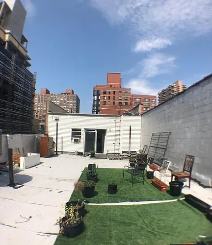 201 W 95th St #601 Photo 1