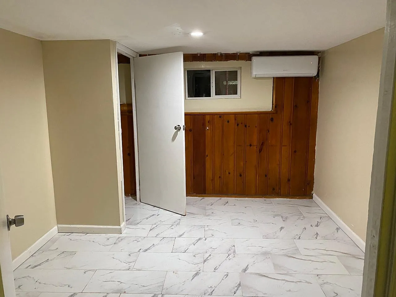 1 bed, 1200 sqft, $945 — Photo 3