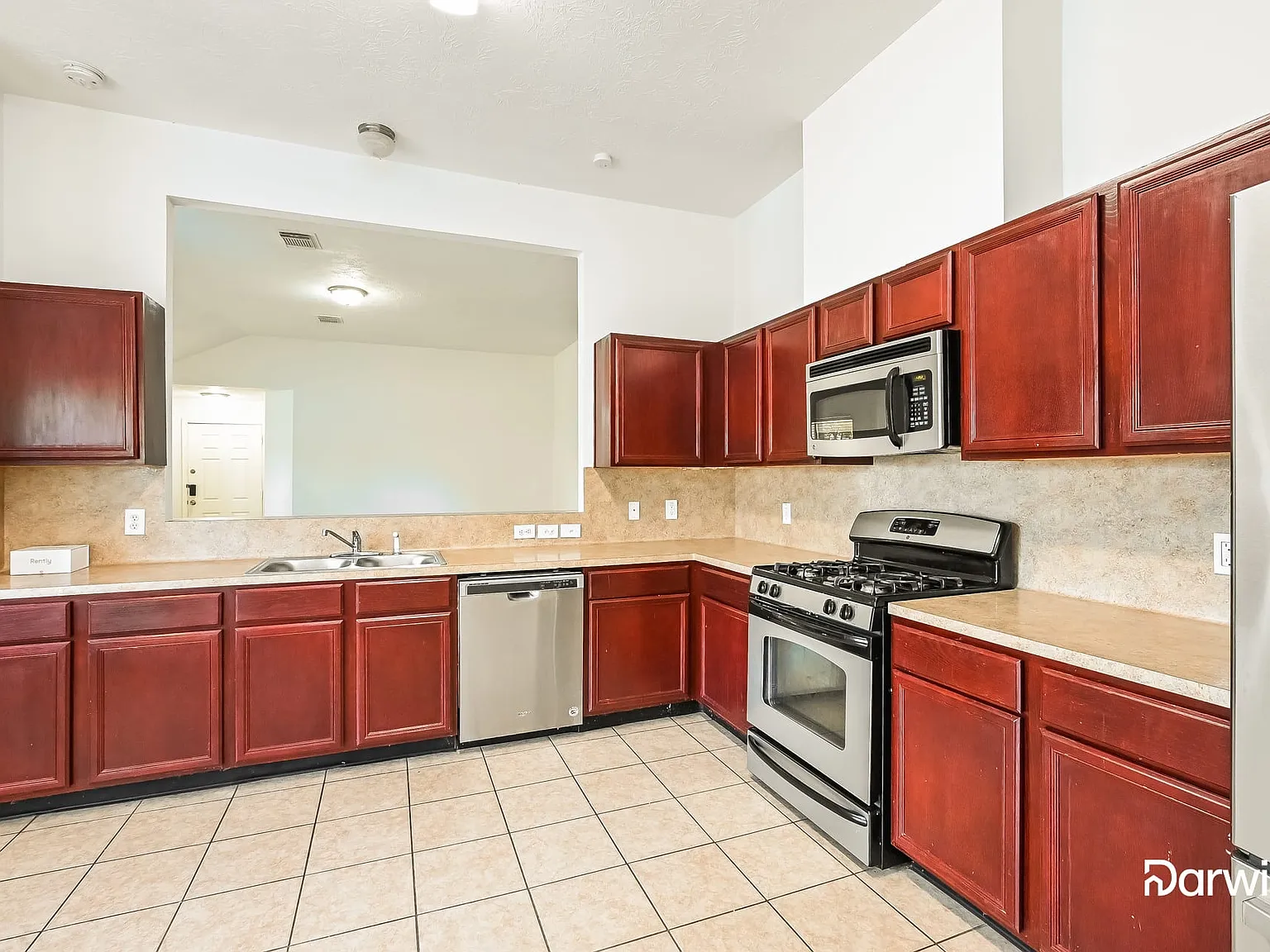 3 bed, 2.0 bath, 1495 sqft, $2,025 — Photo 3