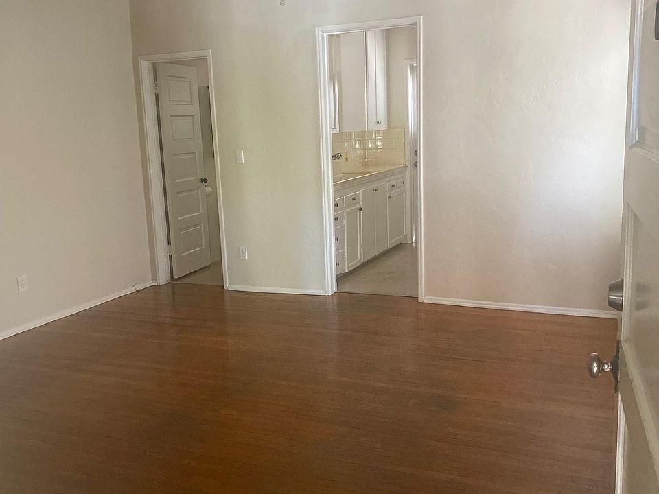 1st image of 2539 1st Ave