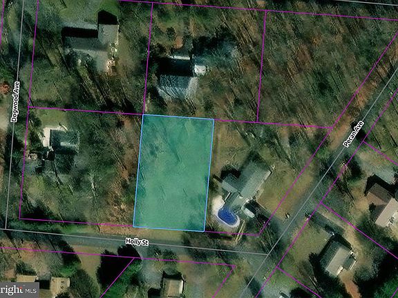 2nd image of 0 Holly St
