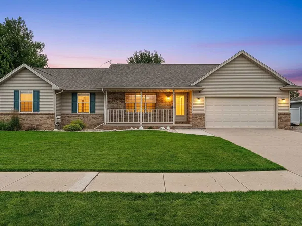 2337 Samantha St, De Pere, WI 54115
