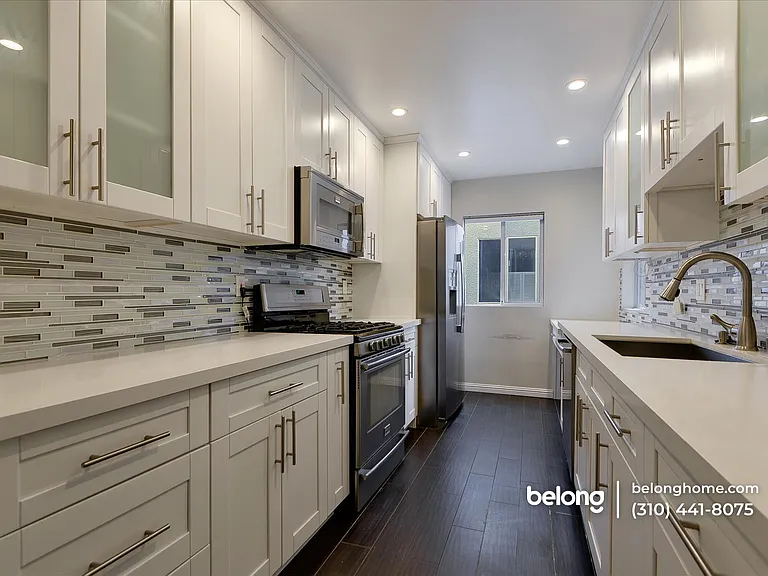 2223 S Bentley Ave #104 — Photo 9