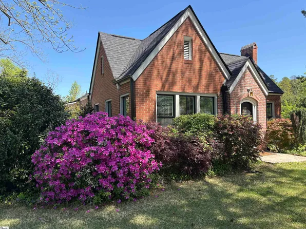 305 E Cherokee St, Chesnee, SC 29323