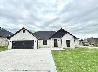 614 Legacy Blvd, Van Buren, AR 72956