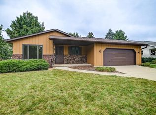 6720 Hubbard Ave, Middleton, WI 53562