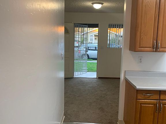 3rd image of 114 Cedar Ave